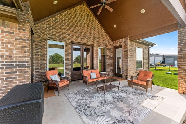 10334 Clydesdale Drive, Needville, TX 77461