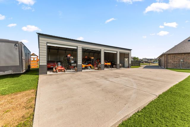 10334 Clydesdale Drive, Needville, TX 77461