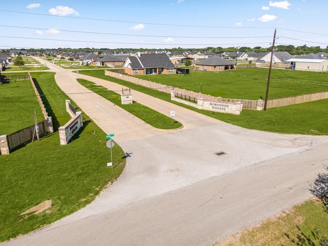 10334 Clydesdale Drive, Needville, TX 77461