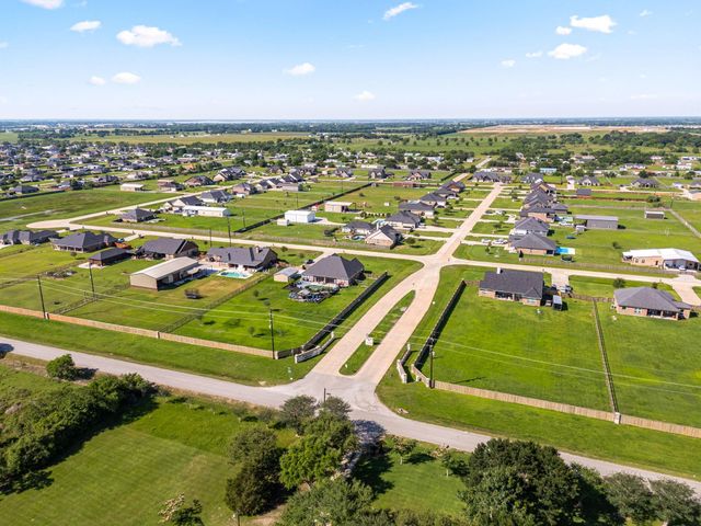 10334 Clydesdale Drive, Needville, TX 77461