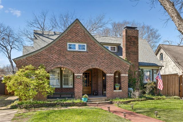 1011 N Clinton Avenue, Dallas, TX 75208