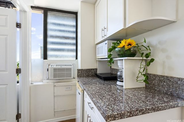 444 Niu Street 1003, Honolulu, HI 96815