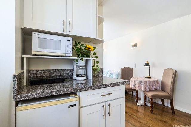 444 Niu Street 1003, Honolulu, HI 96815