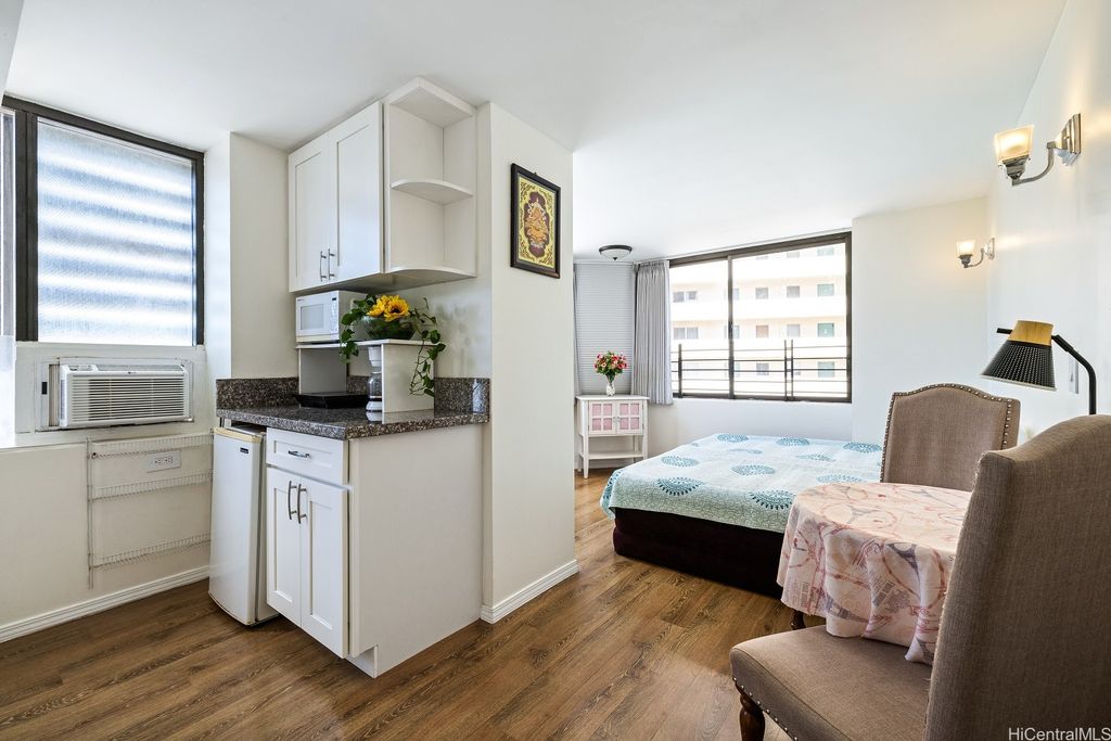 444 Niu Street 1003, Honolulu, HI 96815