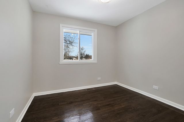 1835 W Weathersfield Way, Schaumburg, IL 60193