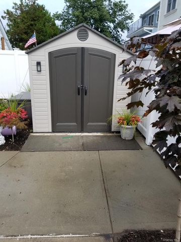 95-11 164th Avenue, Howard Beach, NY 11414