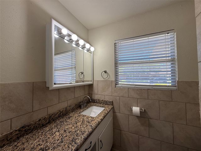 1135 Park Center Street, Benbrook, TX 76126