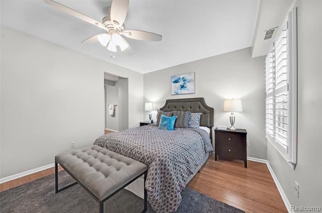 3553 Port Cove Drive 39, Waterford, MI 48328