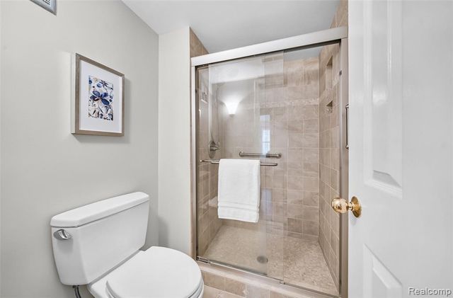 3553 Port Cove Drive 39, Waterford, MI 48328