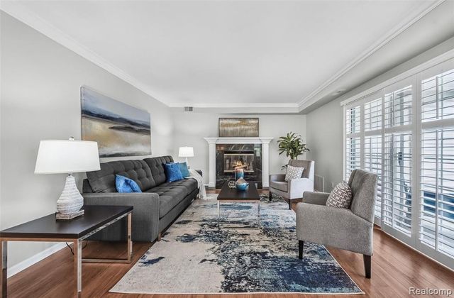 3553 Port Cove Drive 39, Waterford, MI 48328