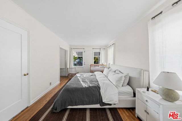 2009 N New Hampshire Avenue, Los Angeles, CA 90027