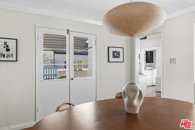 2009 N New Hampshire Avenue, Los Angeles, CA 90027