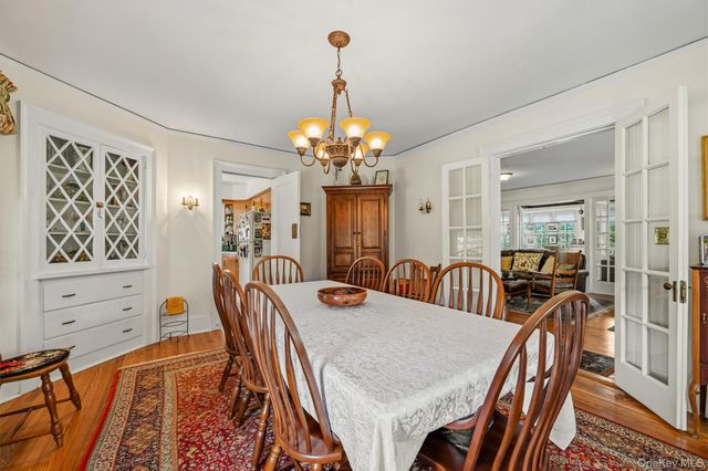 61 E Maple Avenue, Suffern, NY 10901