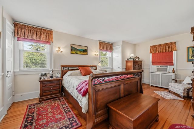 61 E Maple Avenue, Suffern, NY 10901