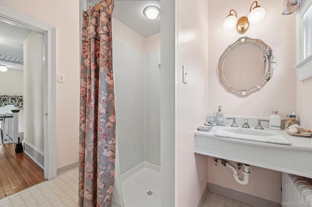 61 E Maple Avenue, Suffern, NY 10901