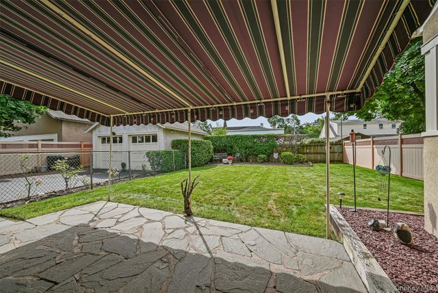 61 E Maple Avenue, Suffern, NY 10901