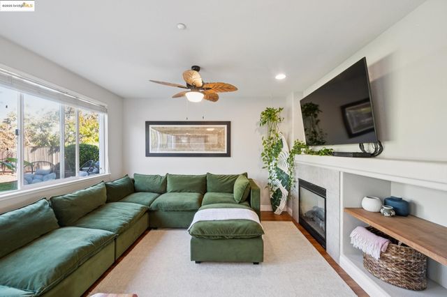 568 Cattail Ct, American Canyon, CA 94503