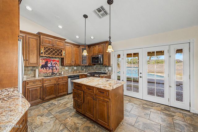 21650 N 38TH Avenue, Glendale, AZ 85308