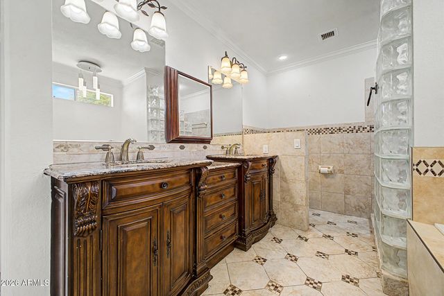 21650 N 38TH Avenue, Glendale, AZ 85308