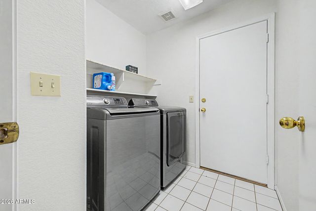 21650 N 38TH Avenue, Glendale, AZ 85308