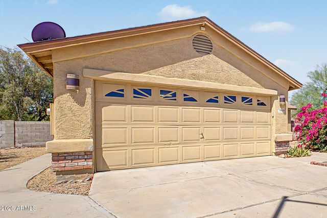 21650 N 38TH Avenue, Glendale, AZ 85308