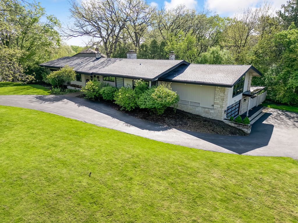 708 Woodland Avenue, Hinsdale, IL 60521