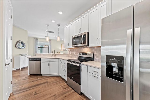 13837 VADINI STREET, Venice, FL 34293