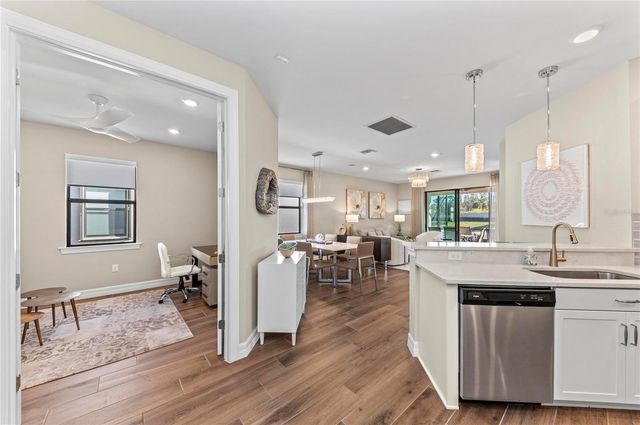 13837 VADINI STREET, Venice, FL 34293