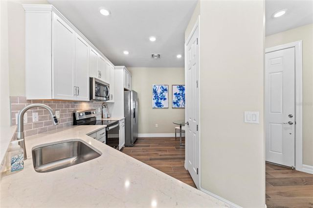 13837 VADINI STREET, Venice, FL 34293