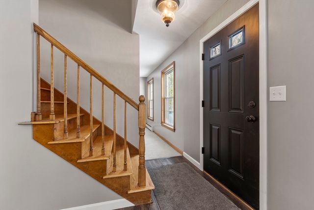 22 Old Hardwick Rd, Petersham, MA 01366