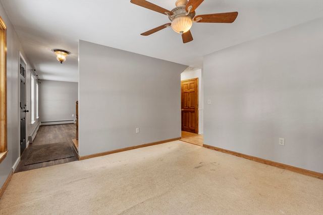 22 Old Hardwick Rd, Petersham, MA 01366