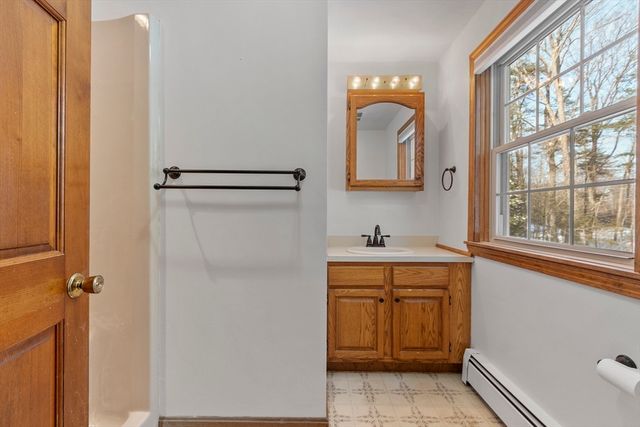 22 Old Hardwick Rd, Petersham, MA 01366