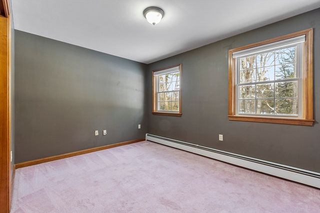 22 Old Hardwick Rd, Petersham, MA 01366