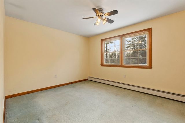 22 Old Hardwick Rd, Petersham, MA 01366