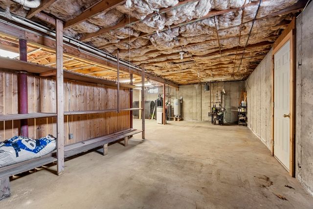 22 Old Hardwick Rd, Petersham, MA 01366