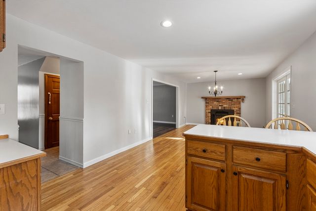 22 Old Hardwick Rd, Petersham, MA 01366