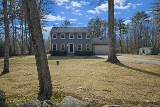 22 Old Hardwick Rd, Petersham, MA 01366