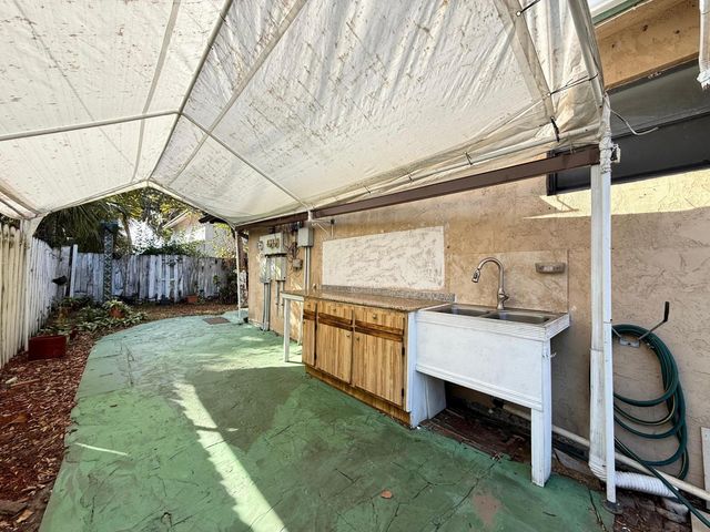 3070 Collin Drive B, West Palm Beach, FL 33406