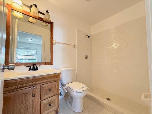 3070 Collin Drive B, West Palm Beach, FL 33406