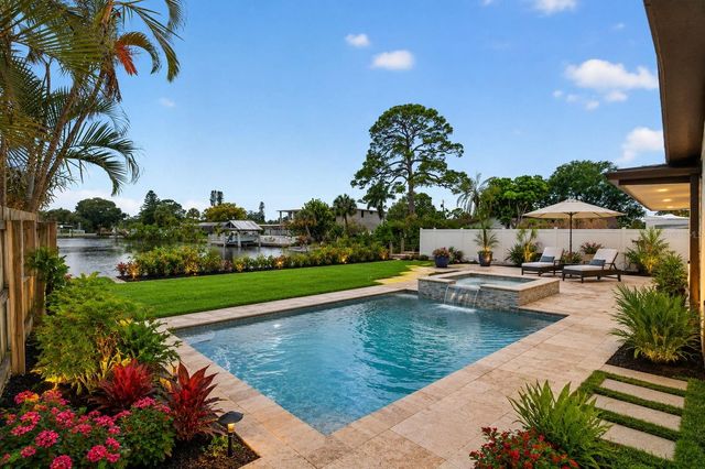 4800 VENETIAN BOULEVARD NE, St Petersburg, FL 33703
