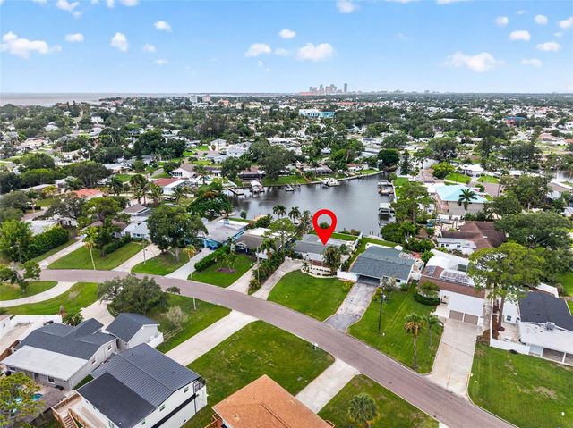 4800 VENETIAN BOULEVARD NE, St Petersburg, FL 33703