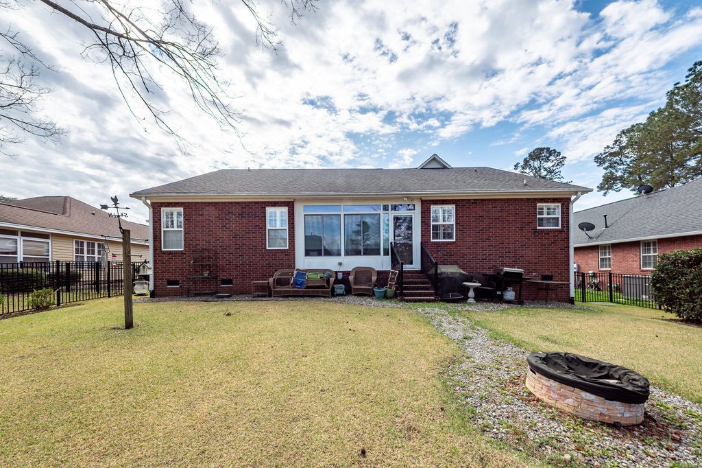 Image 24 of property listing at 120 Innisbrook Bend, Summerville, SC 29483