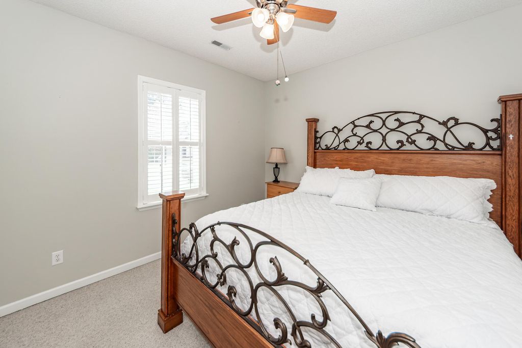 Image 36 of property listing at 120 Innisbrook Bend, Summerville, SC 29483