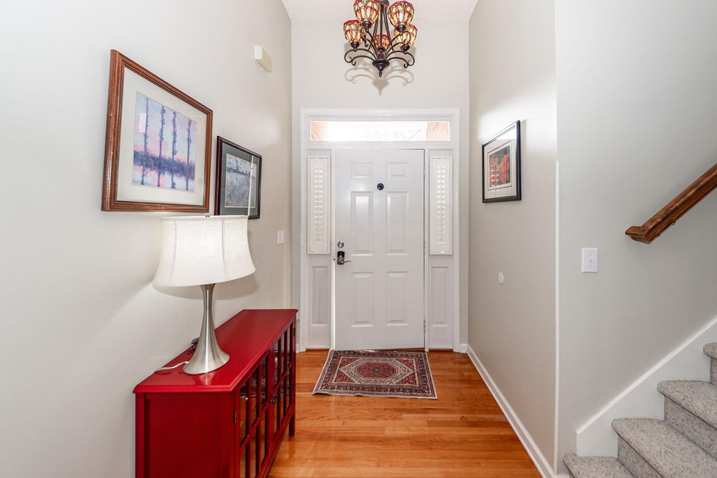 Image 4 of property listing at 120 Innisbrook Bend, Summerville, SC 29483