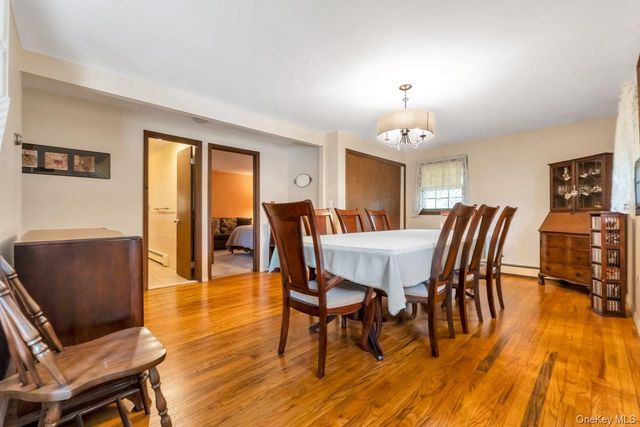 5 Peekskill Avenue, Patchogue, NY 11772