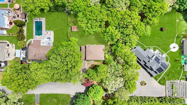 5 Peekskill Avenue, Patchogue, NY 11772