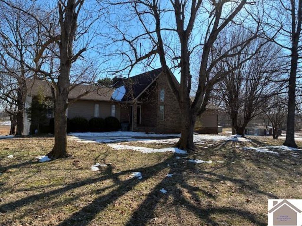 12314 ST RT 131, Symsonia, KY 42082