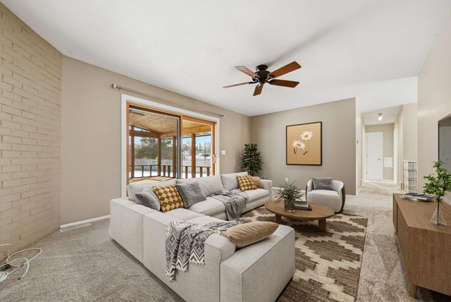 16660 Garland Way W, Rosemount, MN 55068