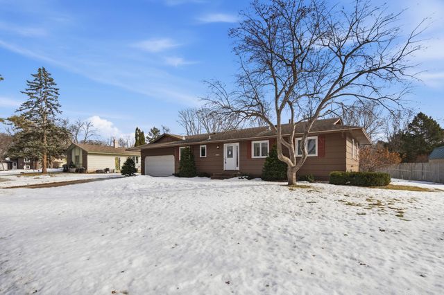 16660 Garland Way W, Rosemount, MN 55068