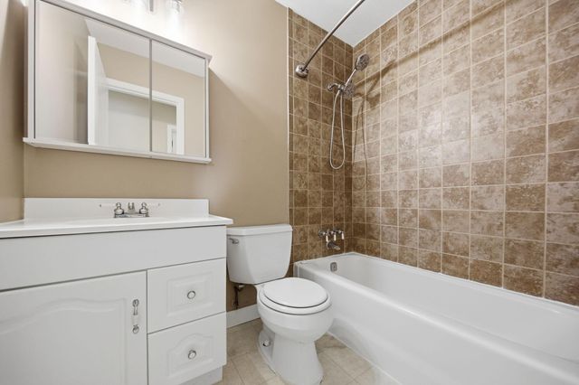 16660 Garland Way W, Rosemount, MN 55068